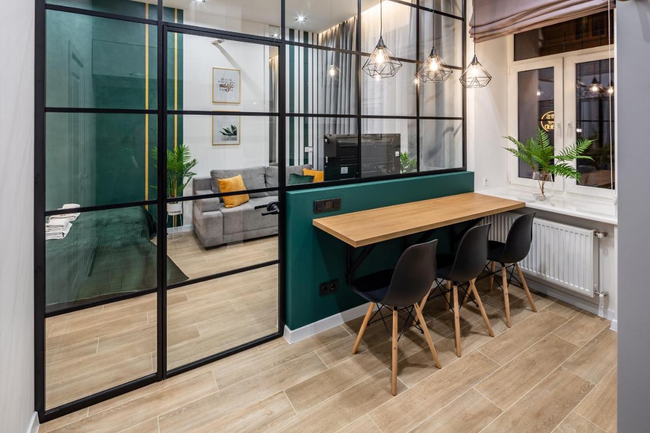 Emerald Lux Apartment. Liveinlviv * Львов